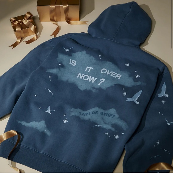 1989 (TAYLOR'S VERSION) IS IT OVER NOW? ZIP UP HOODIE - Picture 6 of 7